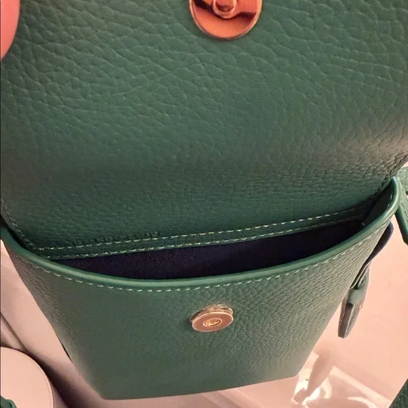 Maison de Sabre The Zipped Phone Pouch in Green - Never Used - Picture 10 of 13